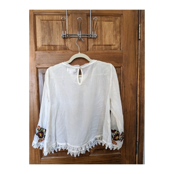 Anthropologie Velvet by Graham Embroidered Top - Picture 6 of 6